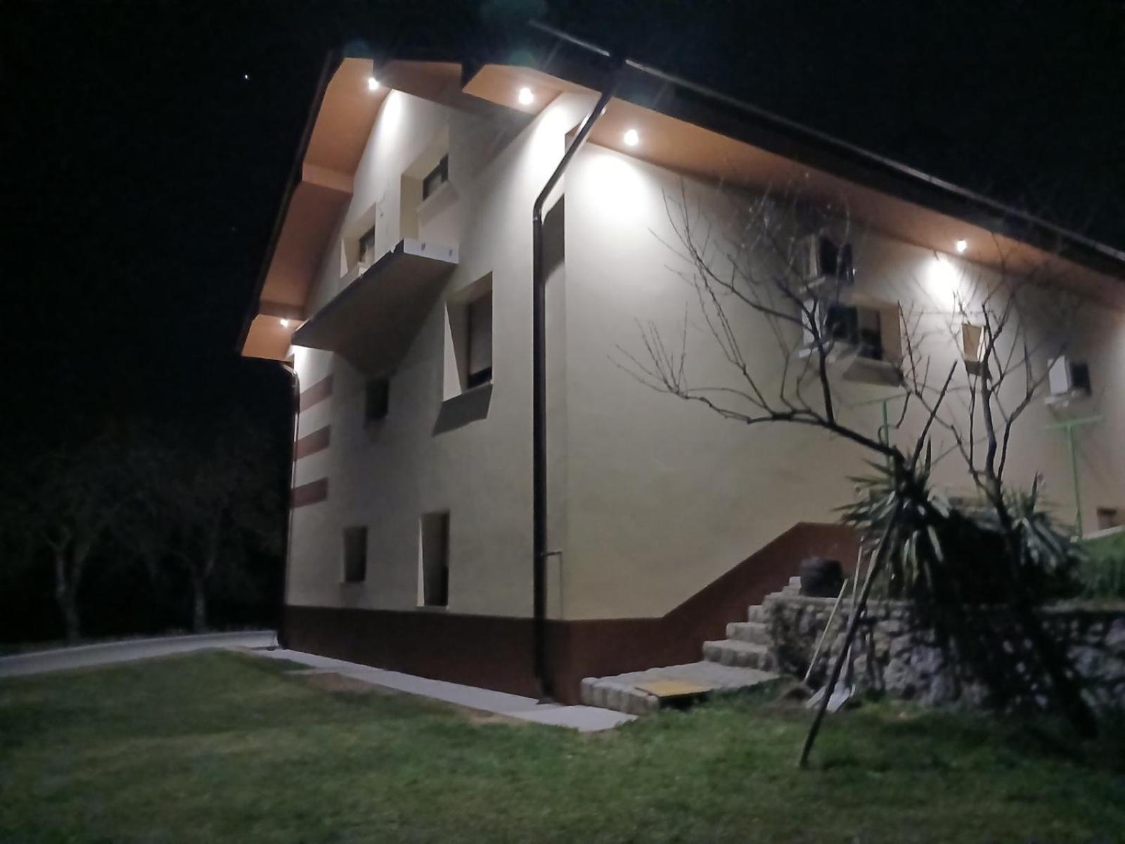 Luxury Apartment Ana With Hot Tub Visnja Gora Ngoại thất bức ảnh
