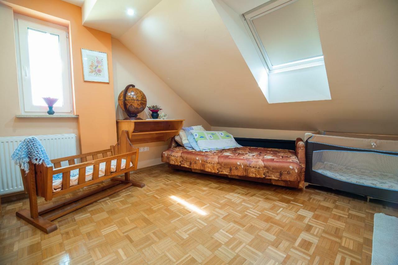 Luxury Apartment Ana With Hot Tub Visnja Gora Ngoại thất bức ảnh