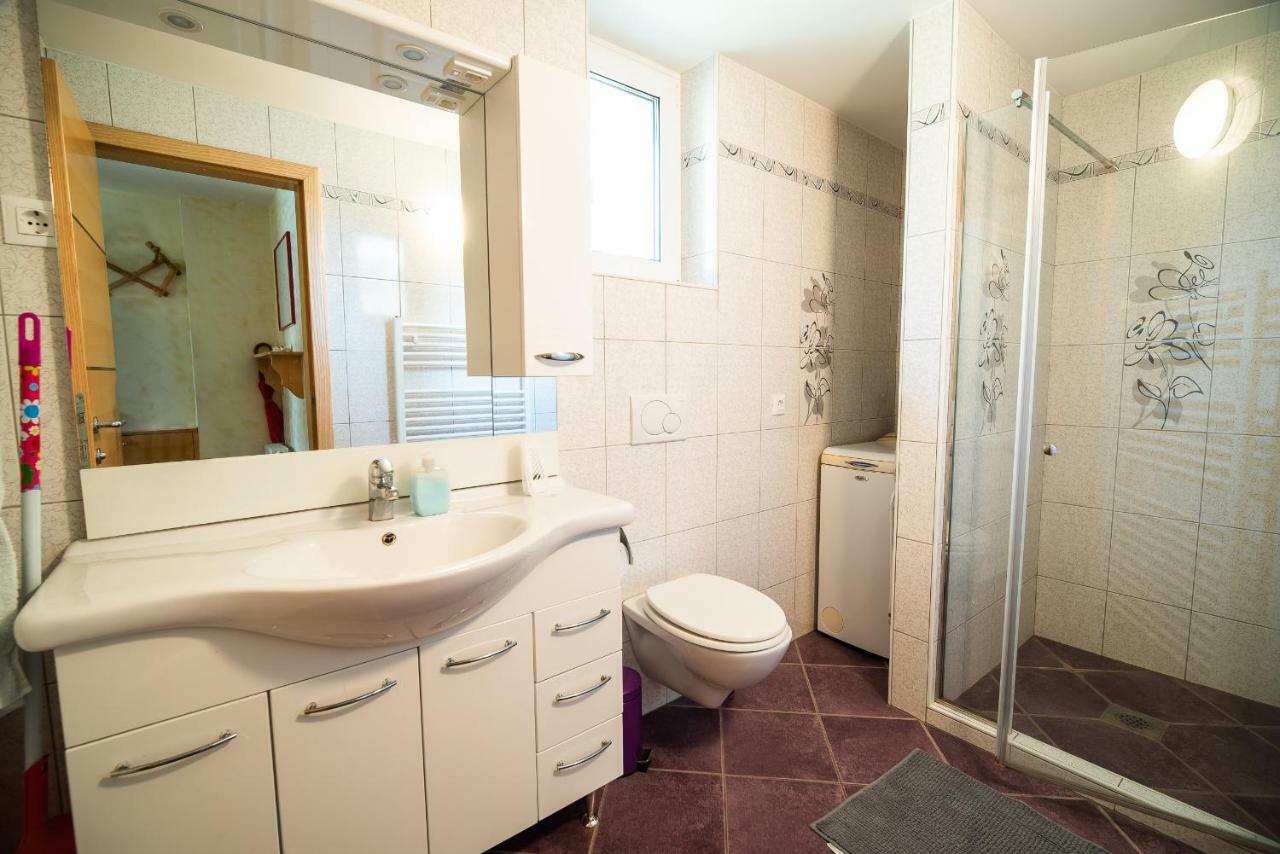 Luxury Apartment Ana With Hot Tub Visnja Gora Ngoại thất bức ảnh